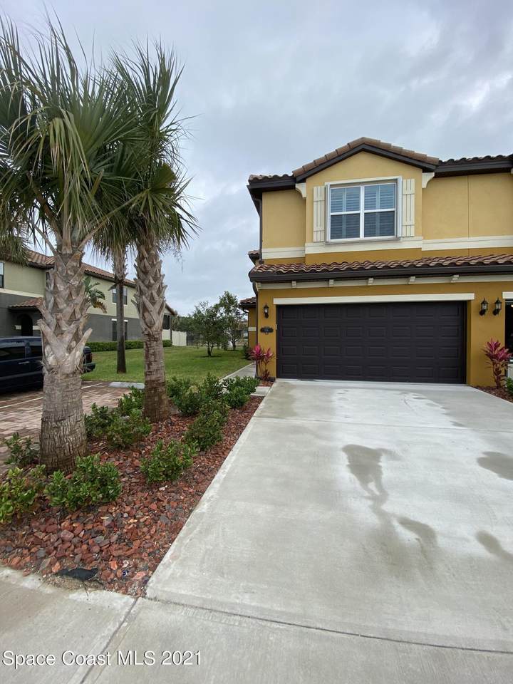 116 Clemente Drive - Photo 1