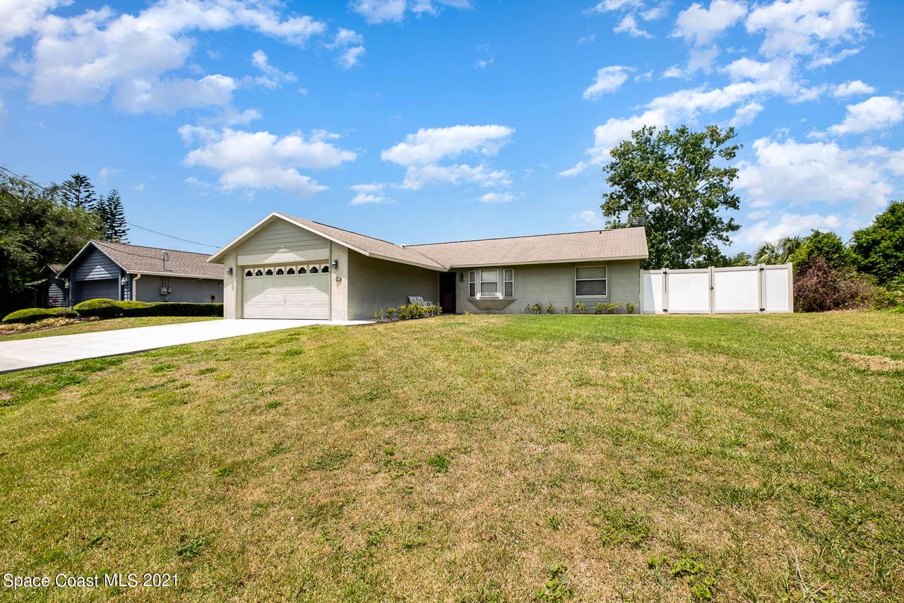 4460 Comfort Street - Photo 1