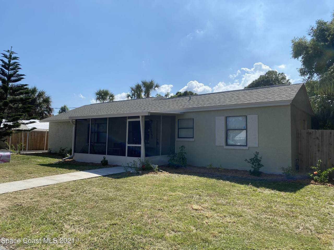 1255 Robin Drive - Photo 1
