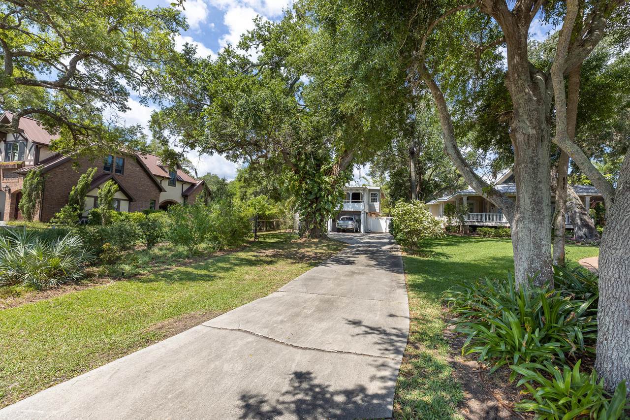 1329 Rockledge Drive - Photo 1
