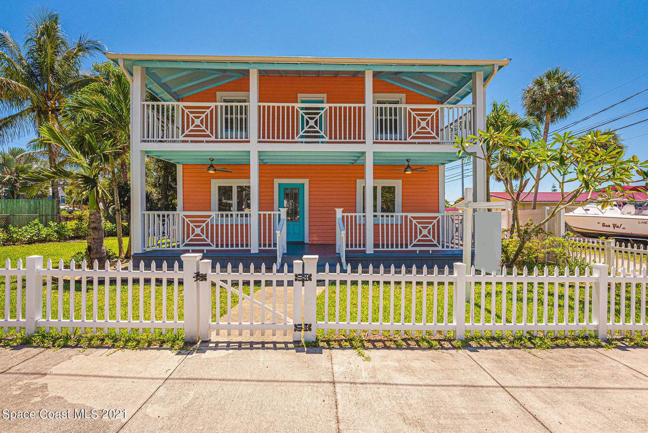 693 Law Street - Photo 1