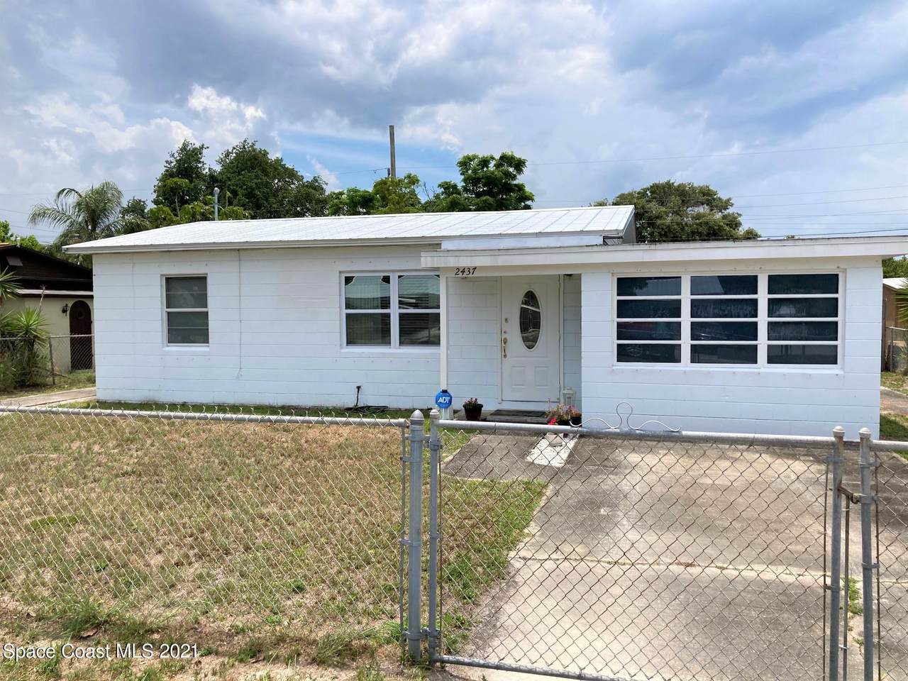 2437 1st Court - Photo 1