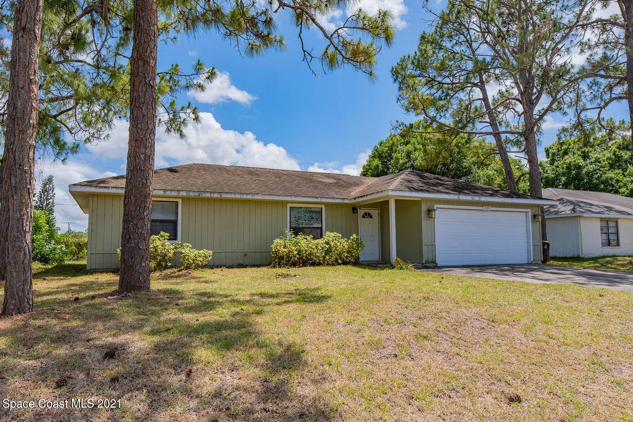 965 Slocum Street - Photo 1