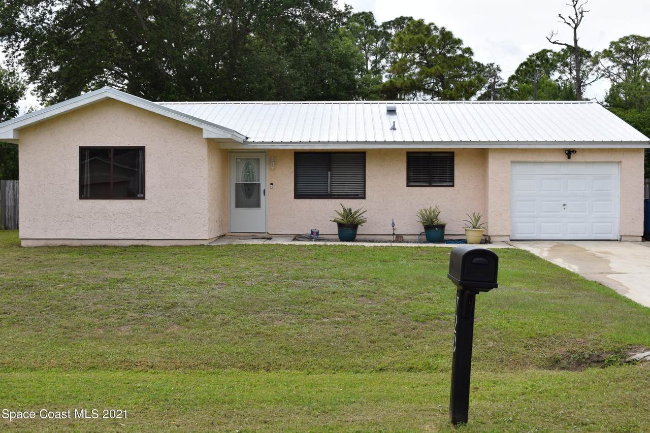 720 Cecelia Avenue - Photo 1