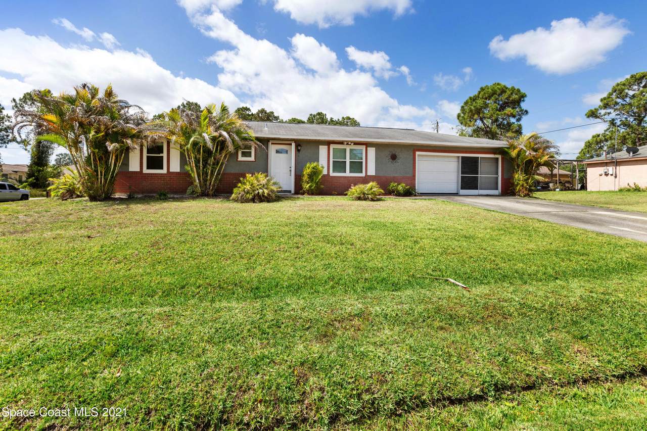 460 Harrington Street - Photo 1