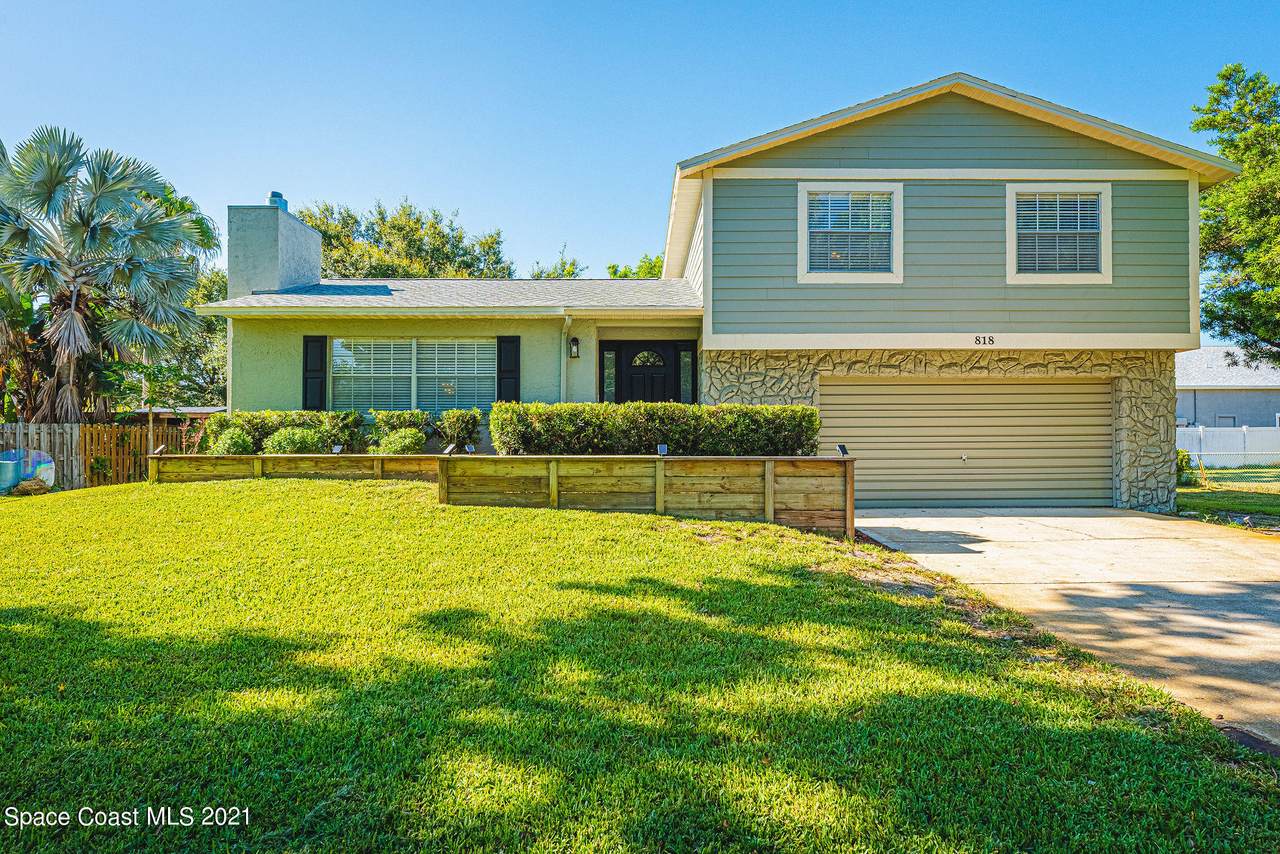 818 Hanover Court - Photo 1