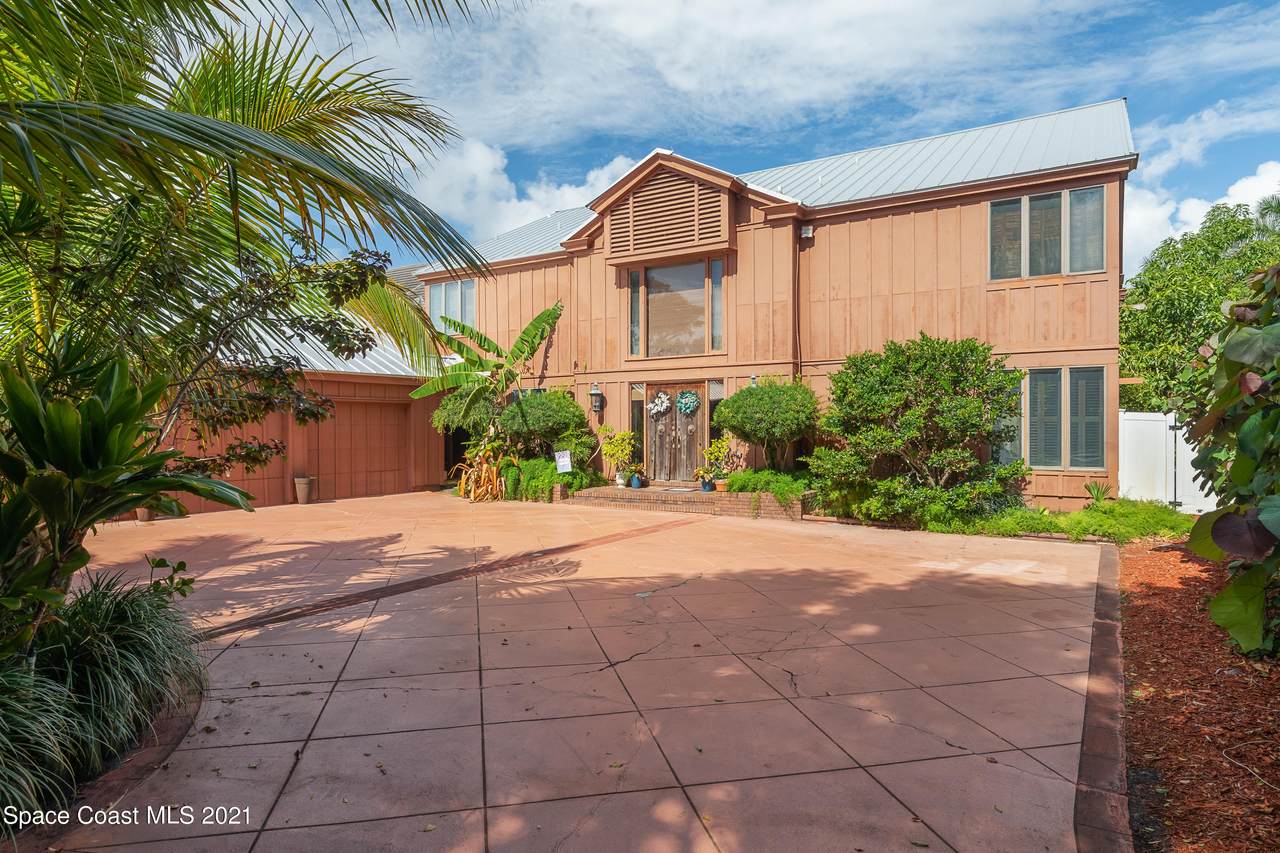 2720 Riverside Drive - Photo 1