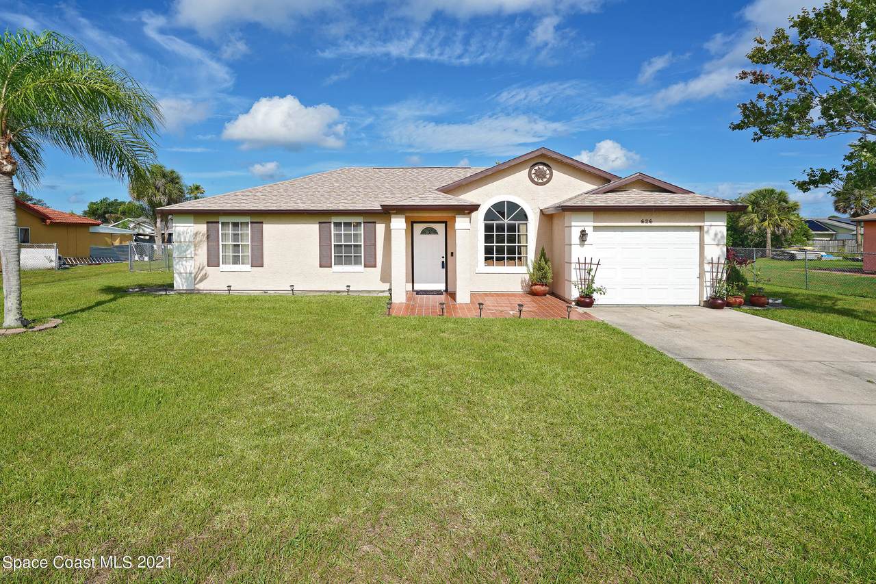 626 Bloke Avenue - Photo 1