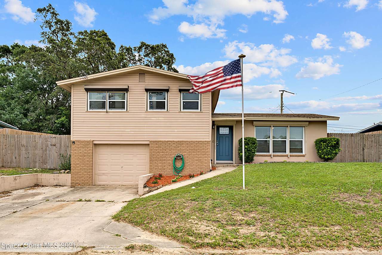 1423 Brook Drive - Photo 1