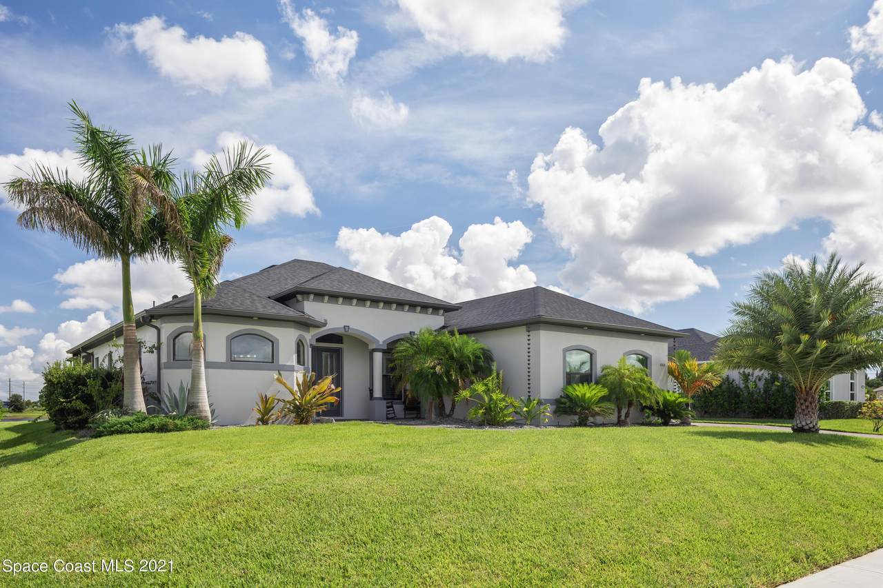 4840 Tiverton Court - Photo 1