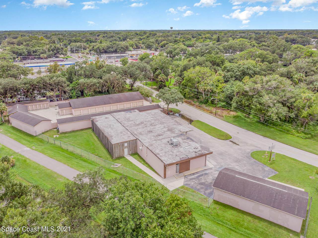 175 Park Avenue - Photo 1