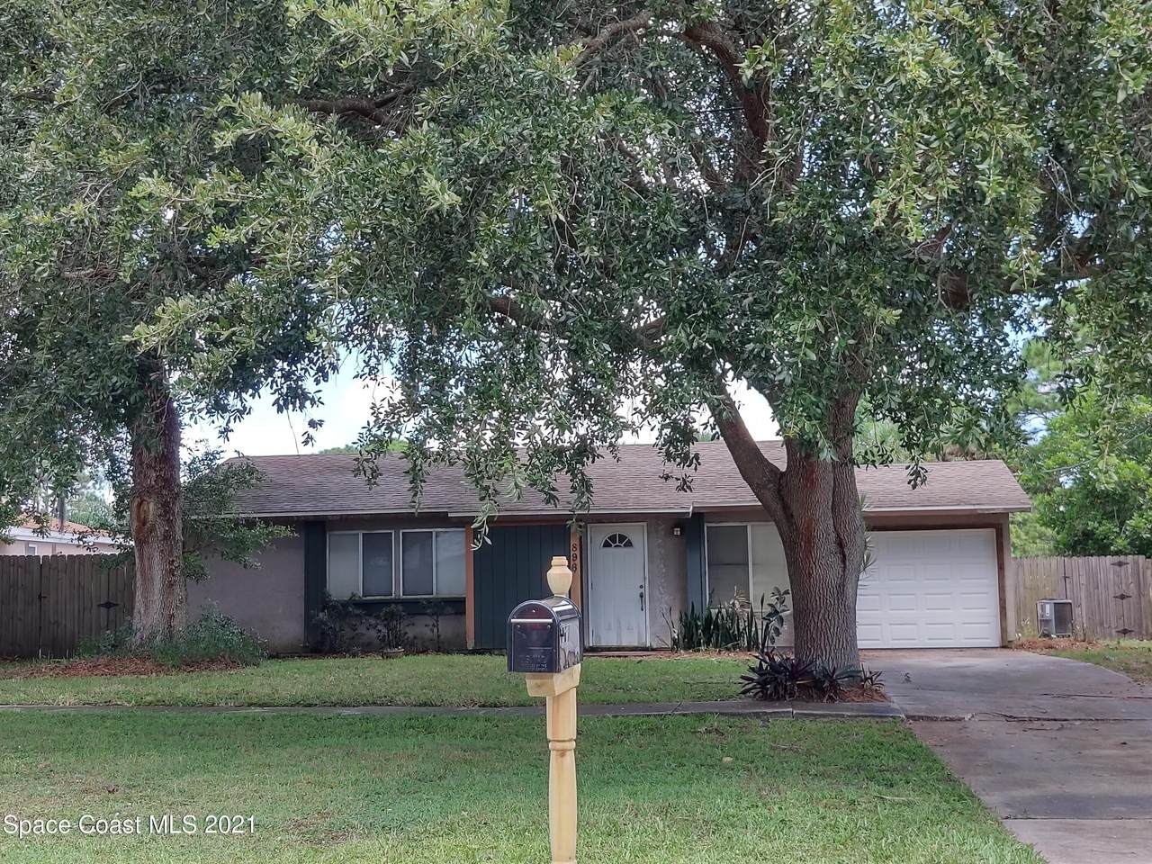 896 Elkcam Boulevard - Photo 1