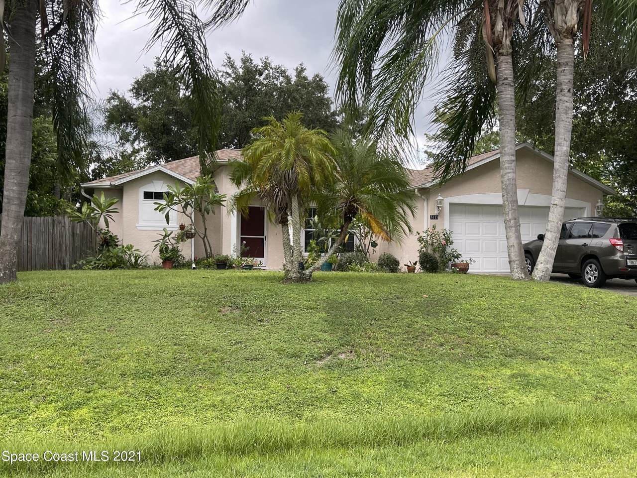 1417 Barton Avenue - Photo 1