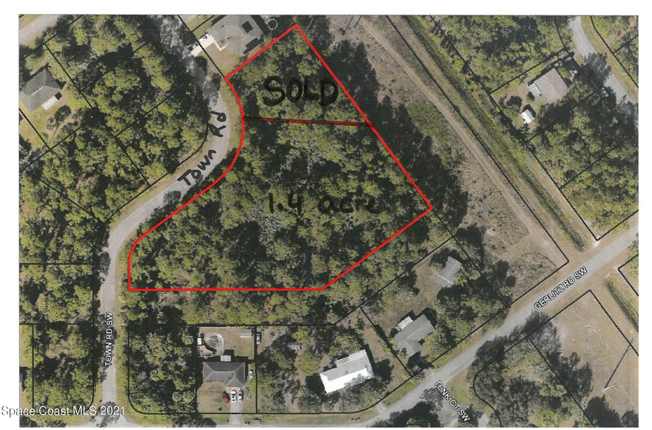 577 Town Road - Photo 1
