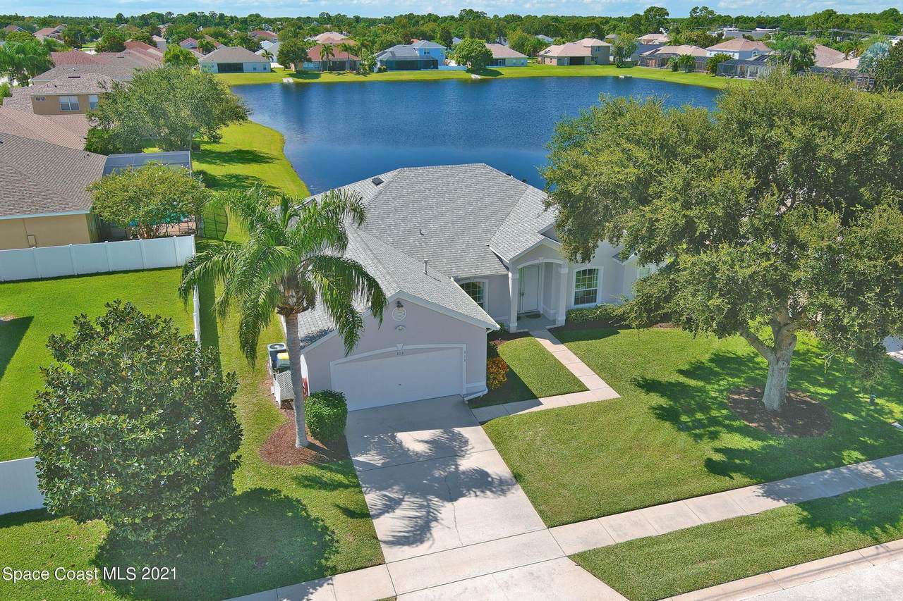 313 Barrymore Drive - Photo 1