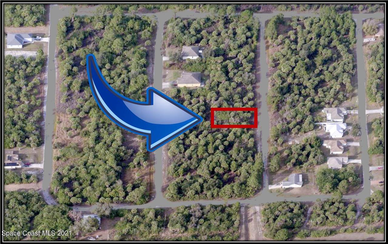 3260 Hewitt Avenue - Photo 1