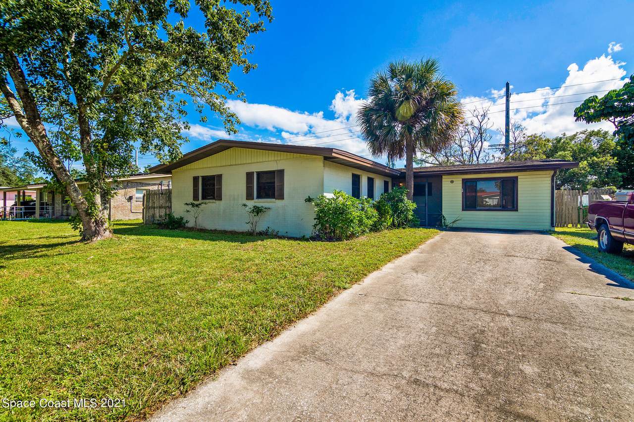 105 Fern Avenue - Photo 1