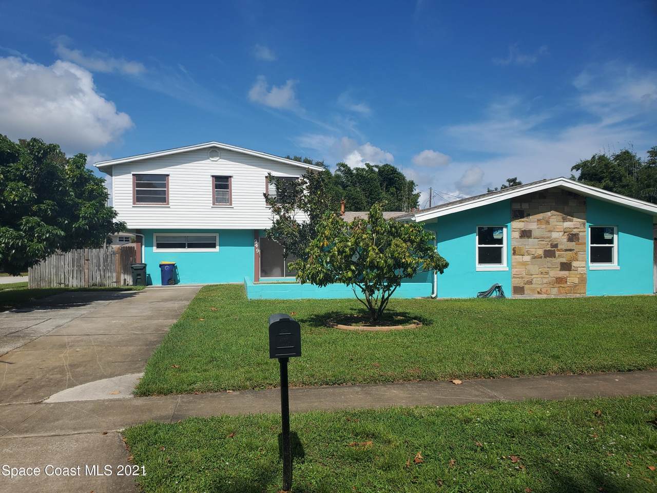949 Brookview Lane - Photo 1