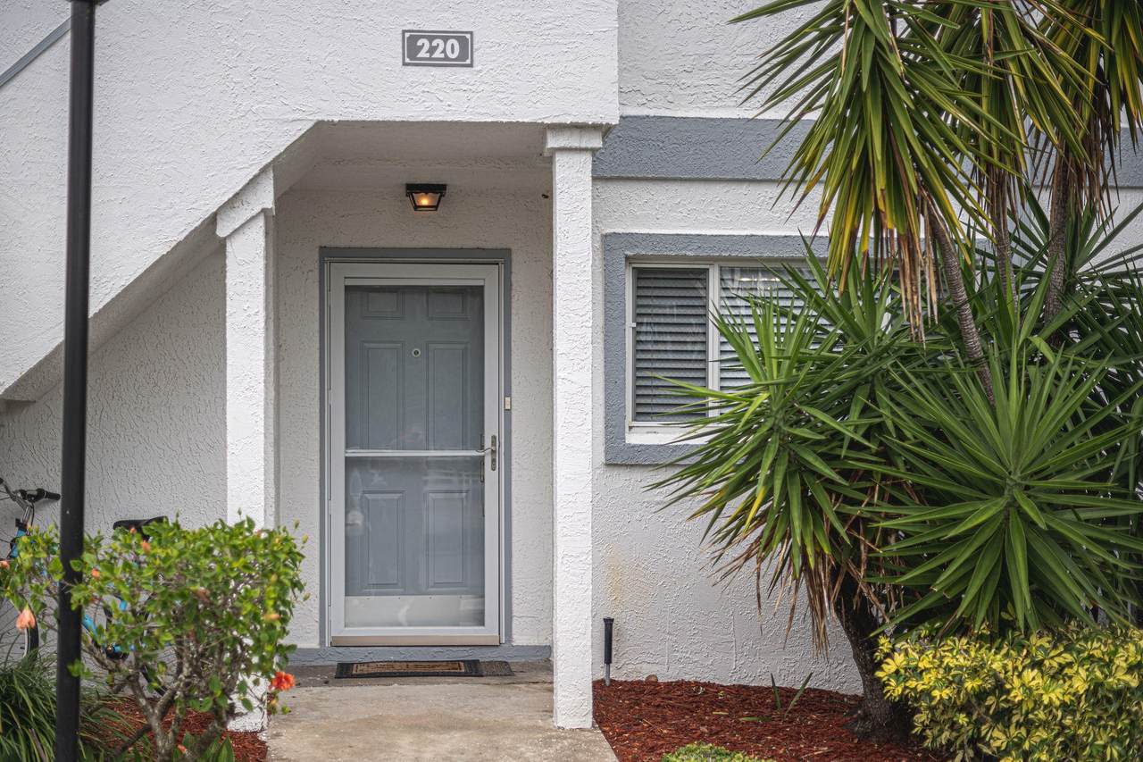 220 Beach Park Lane - Photo 1