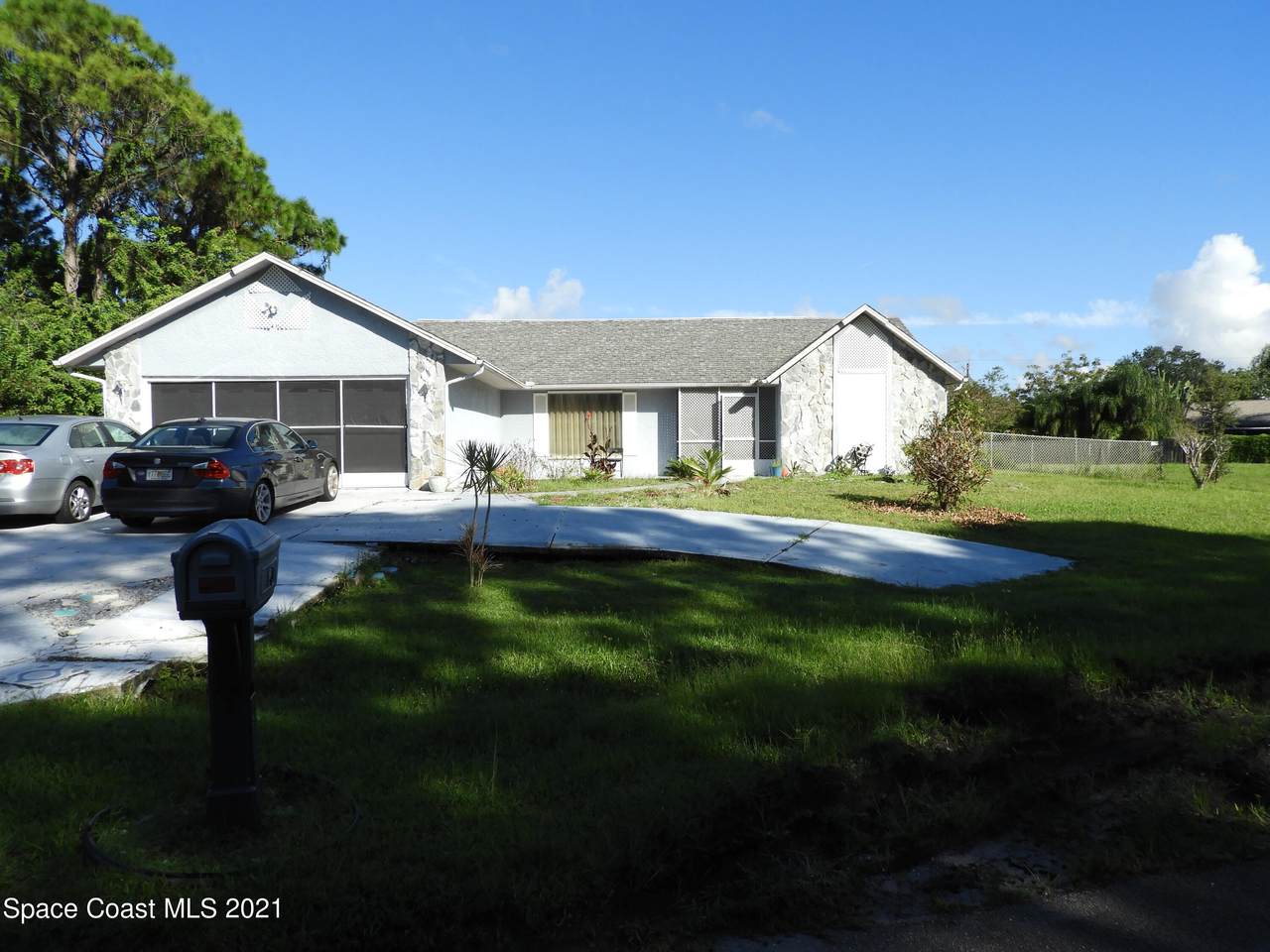 249 Stendal Road - Photo 1