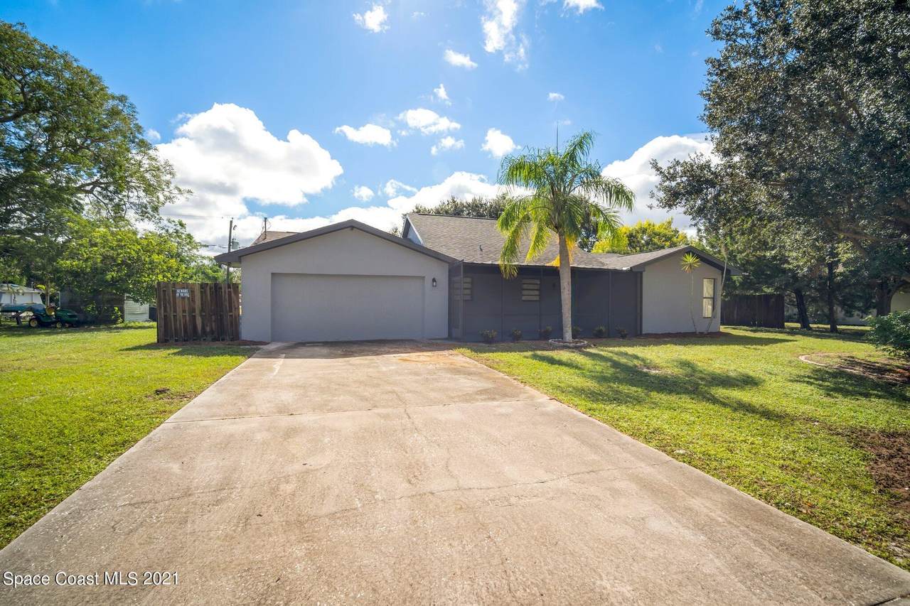 27105 Cougar Place - Photo 1