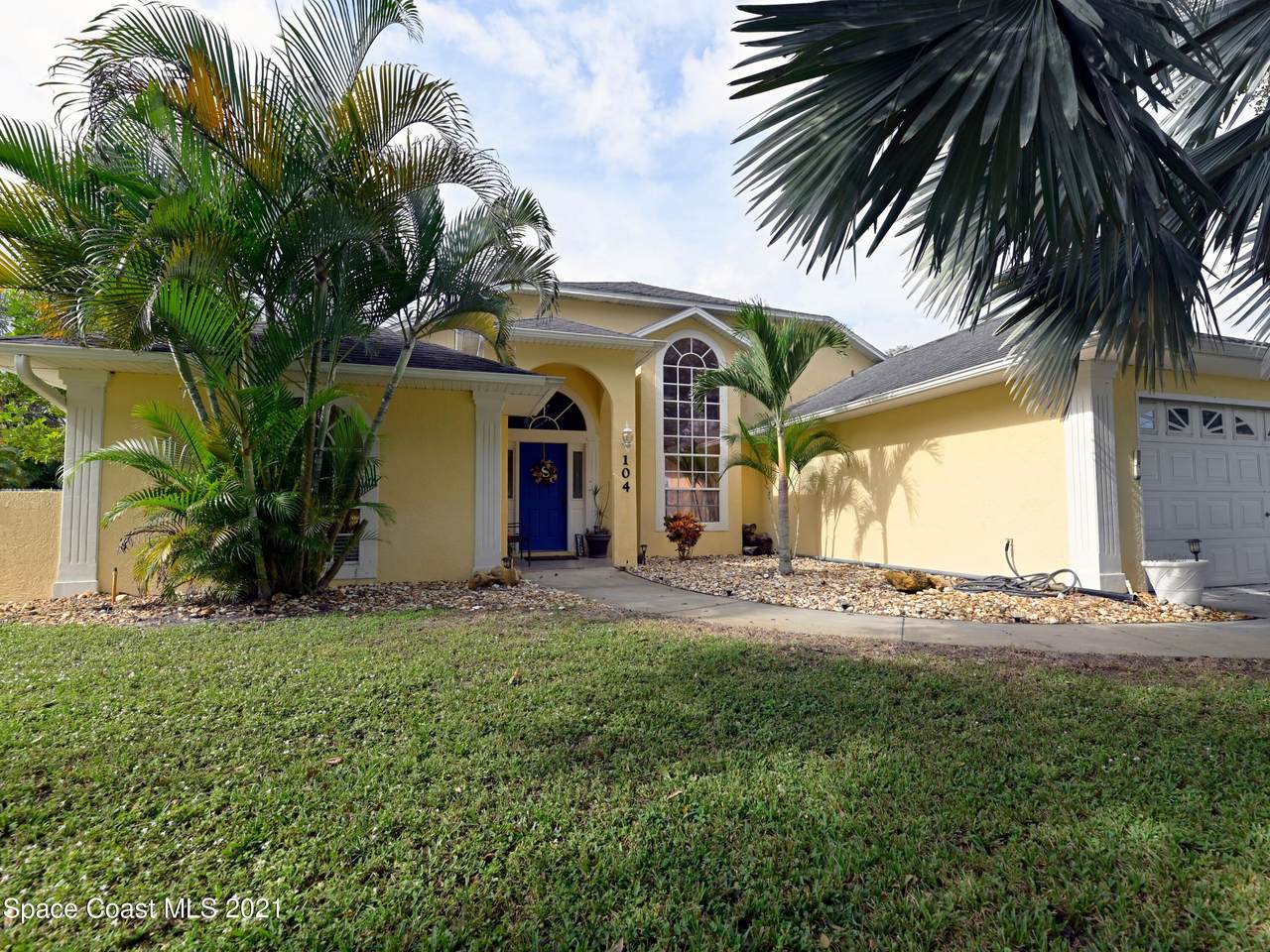 104 Curtis Circle - Photo 1