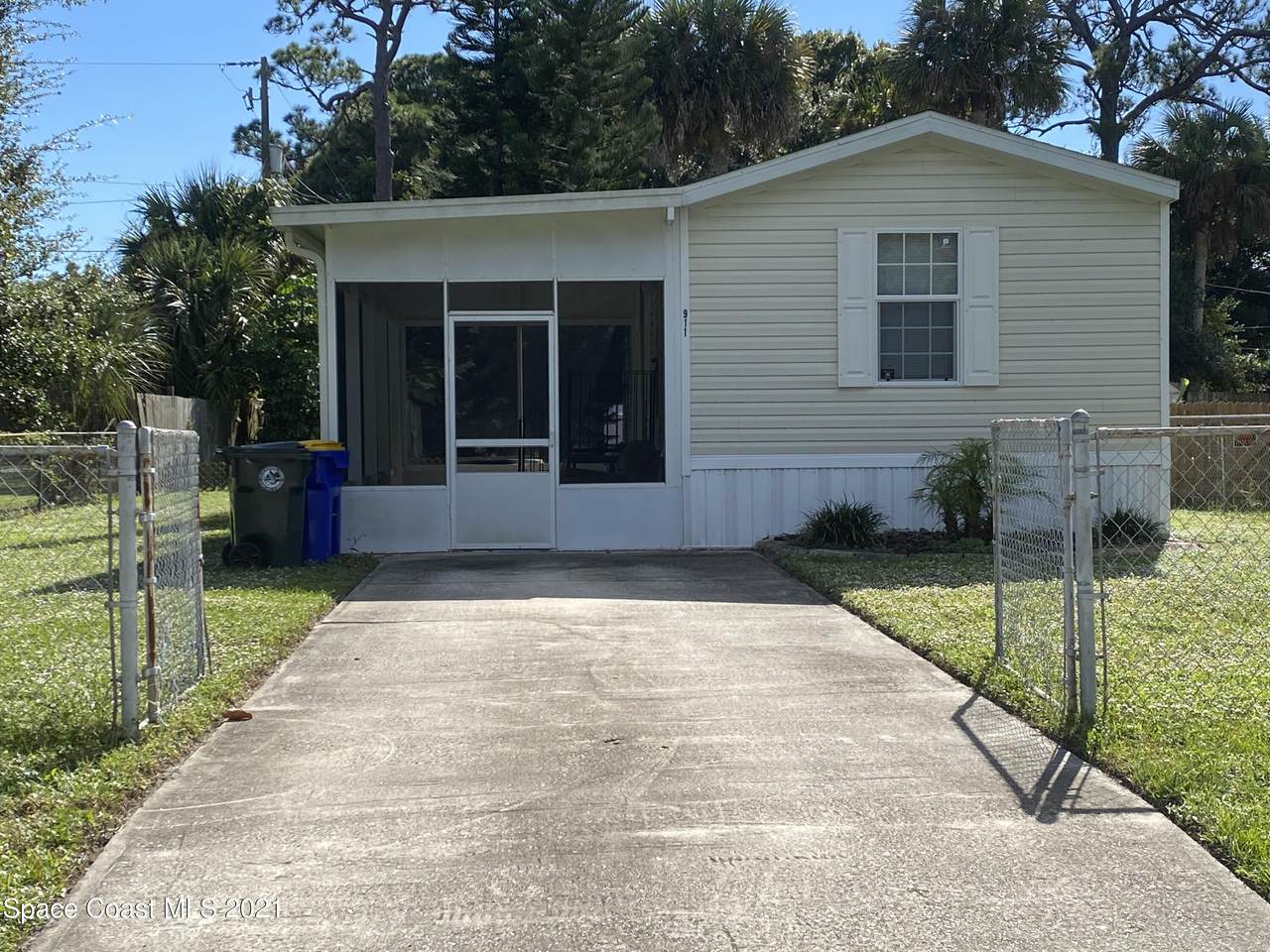 911 Cardinal Avenue - Photo 1