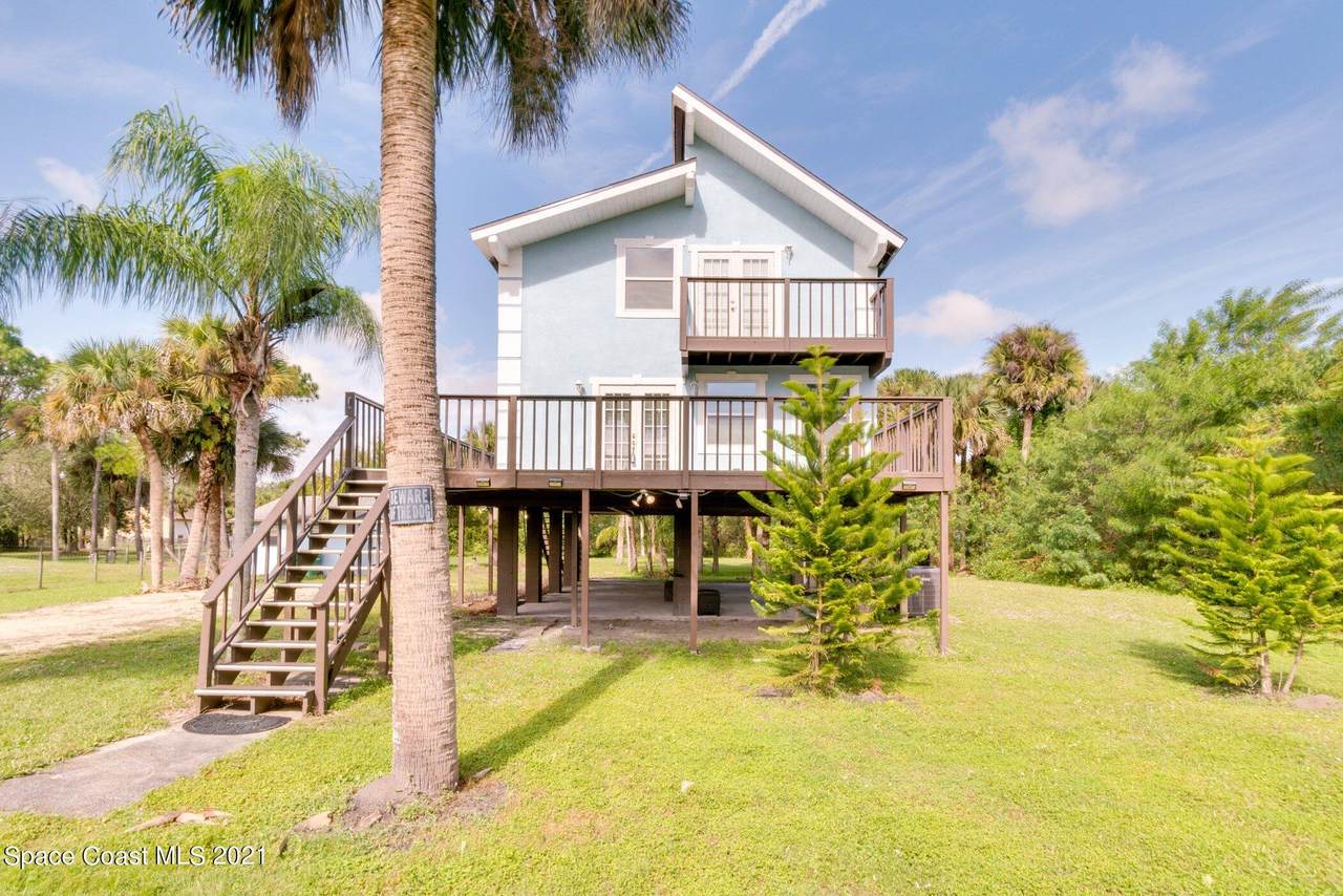 5220 Calamondin Avenue - Photo 1