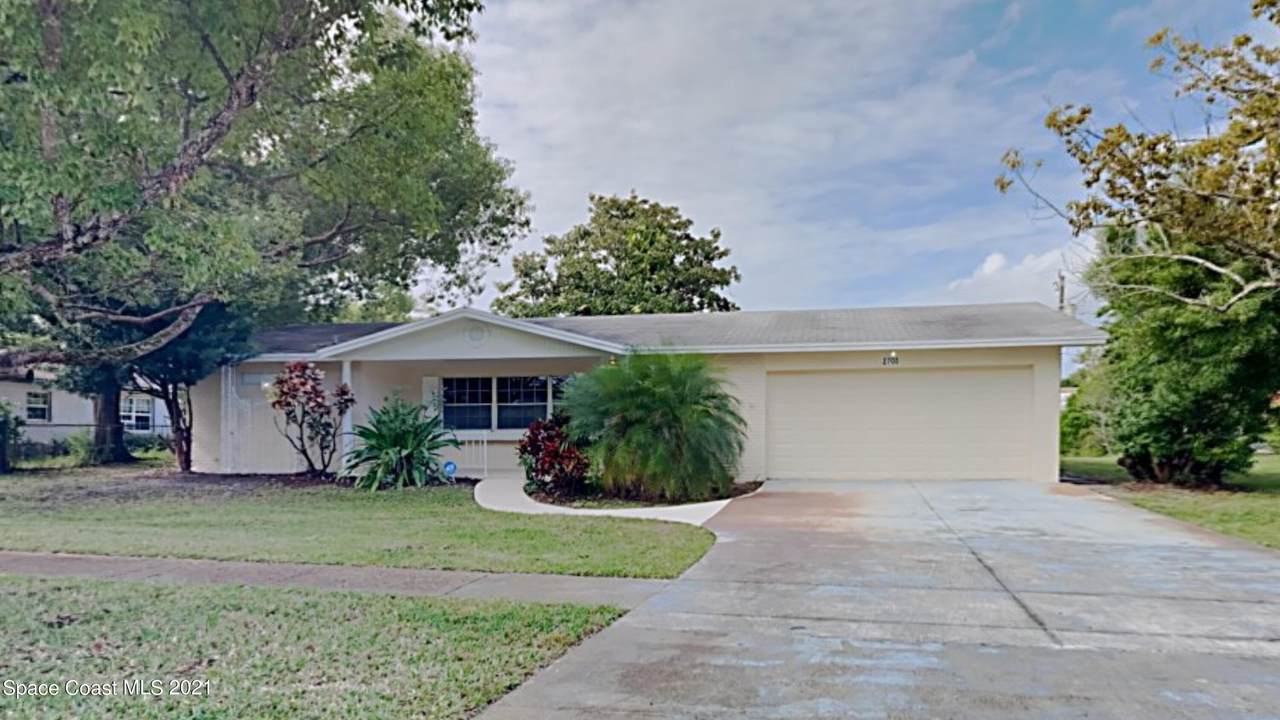 2700 Royal Oak Drive - Photo 1