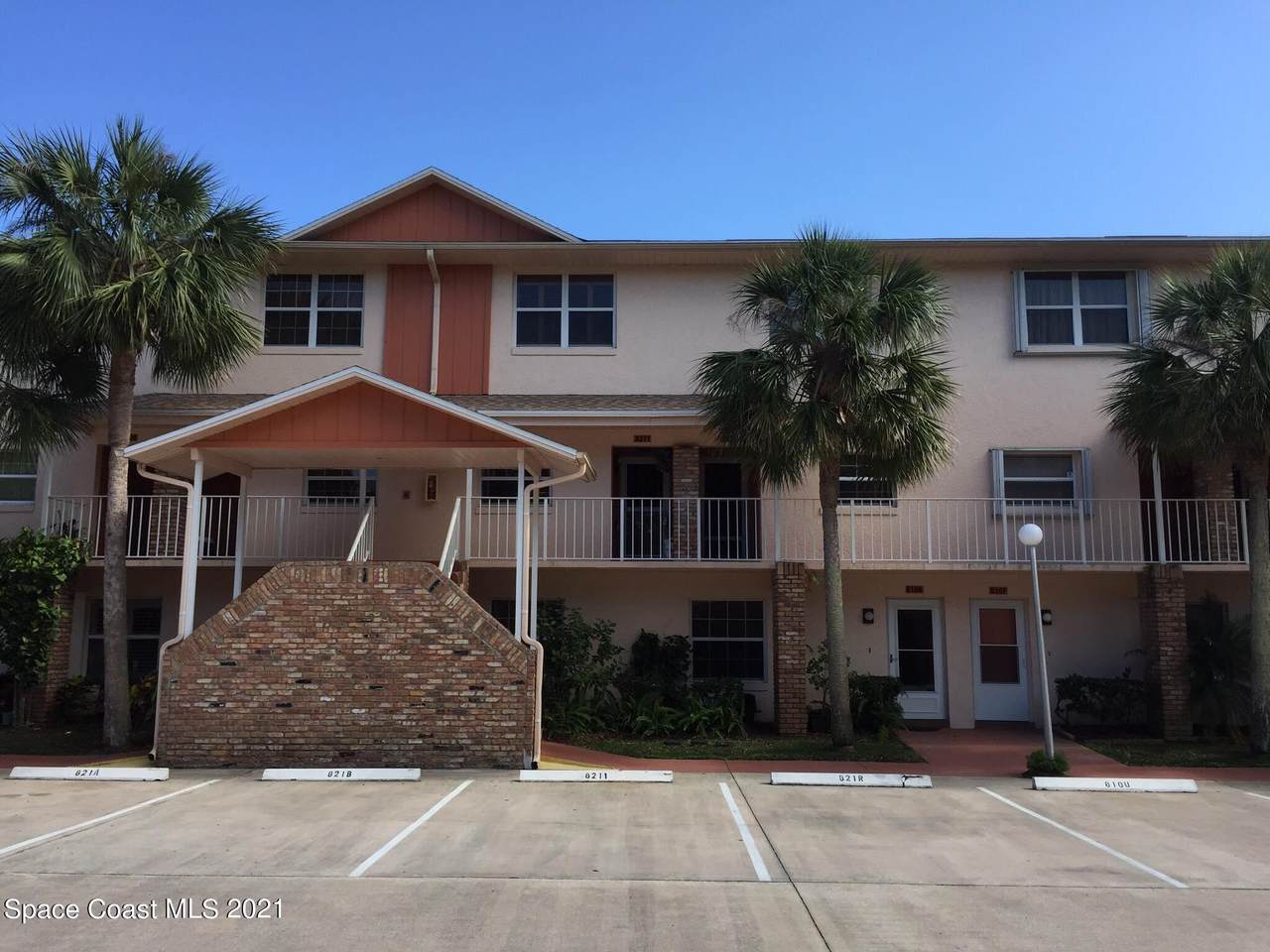 1600 Woodland Drive - Photo 1