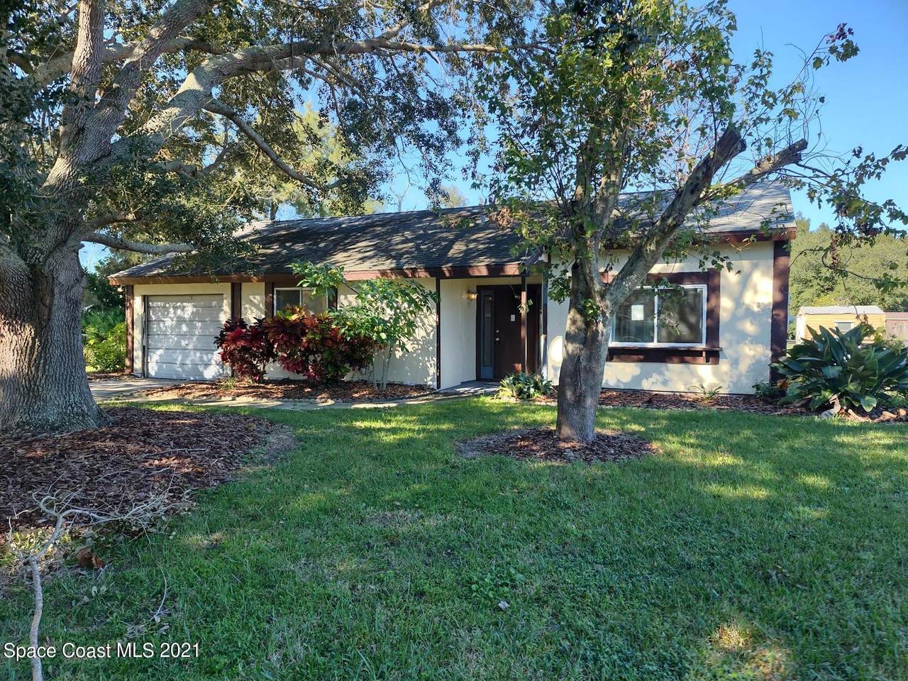1370 Nolan Street - Photo 1