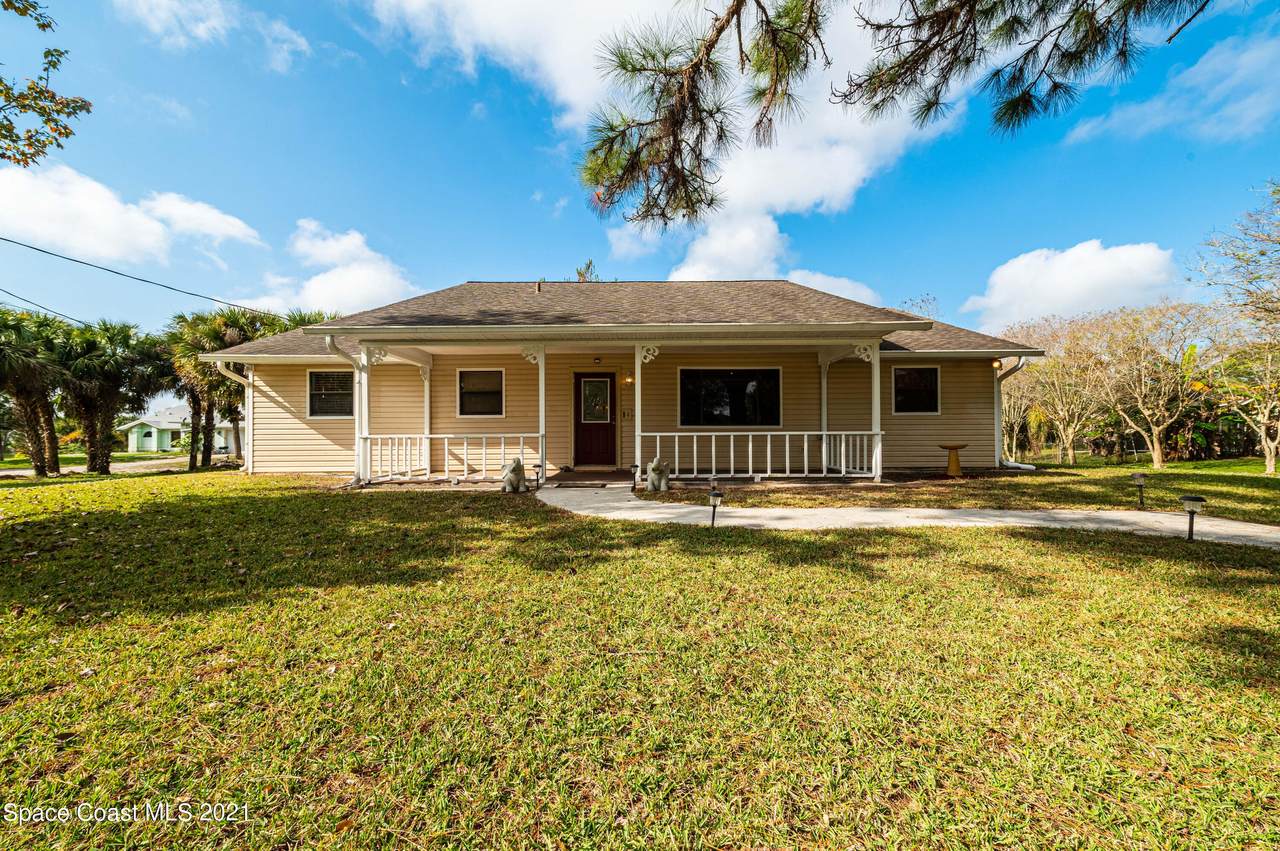 4760 Pine Street - Photo 1