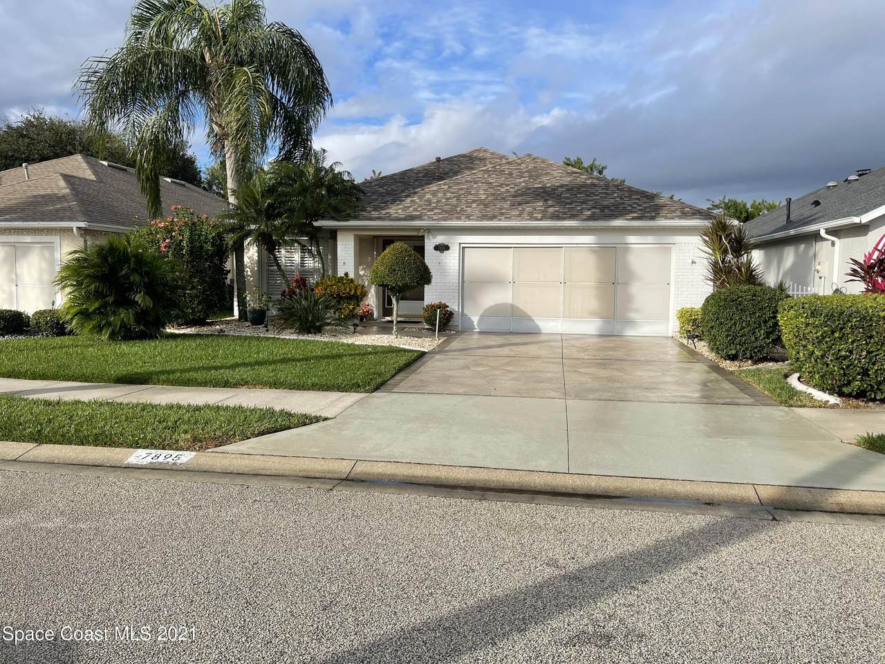 7895 Citrus Creek Drive - Photo 1