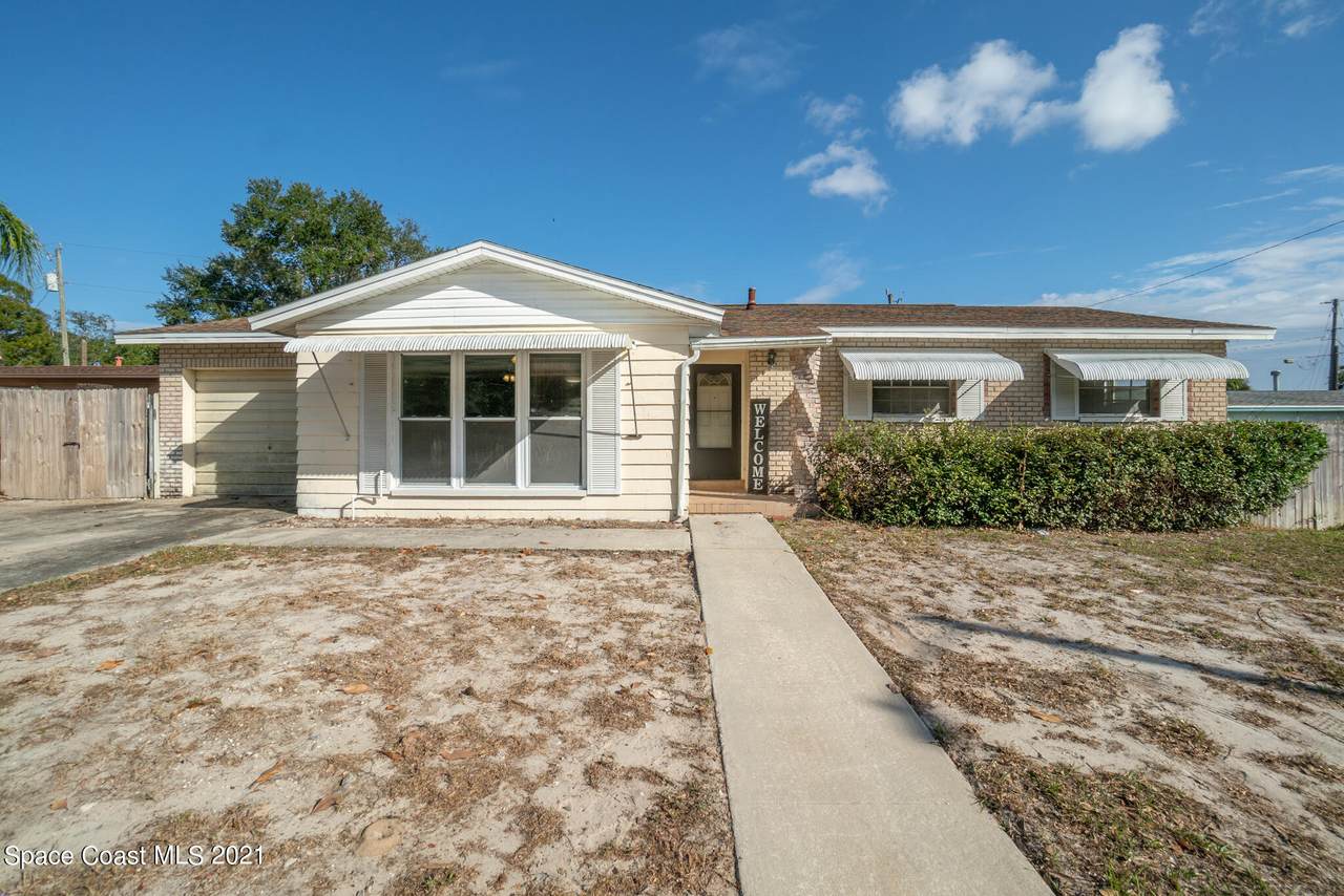 2206 Mercer Drive - Photo 1