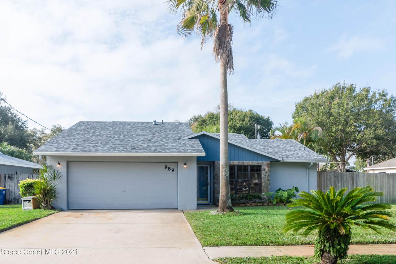 989 Bayberry Lane - Photo 1
