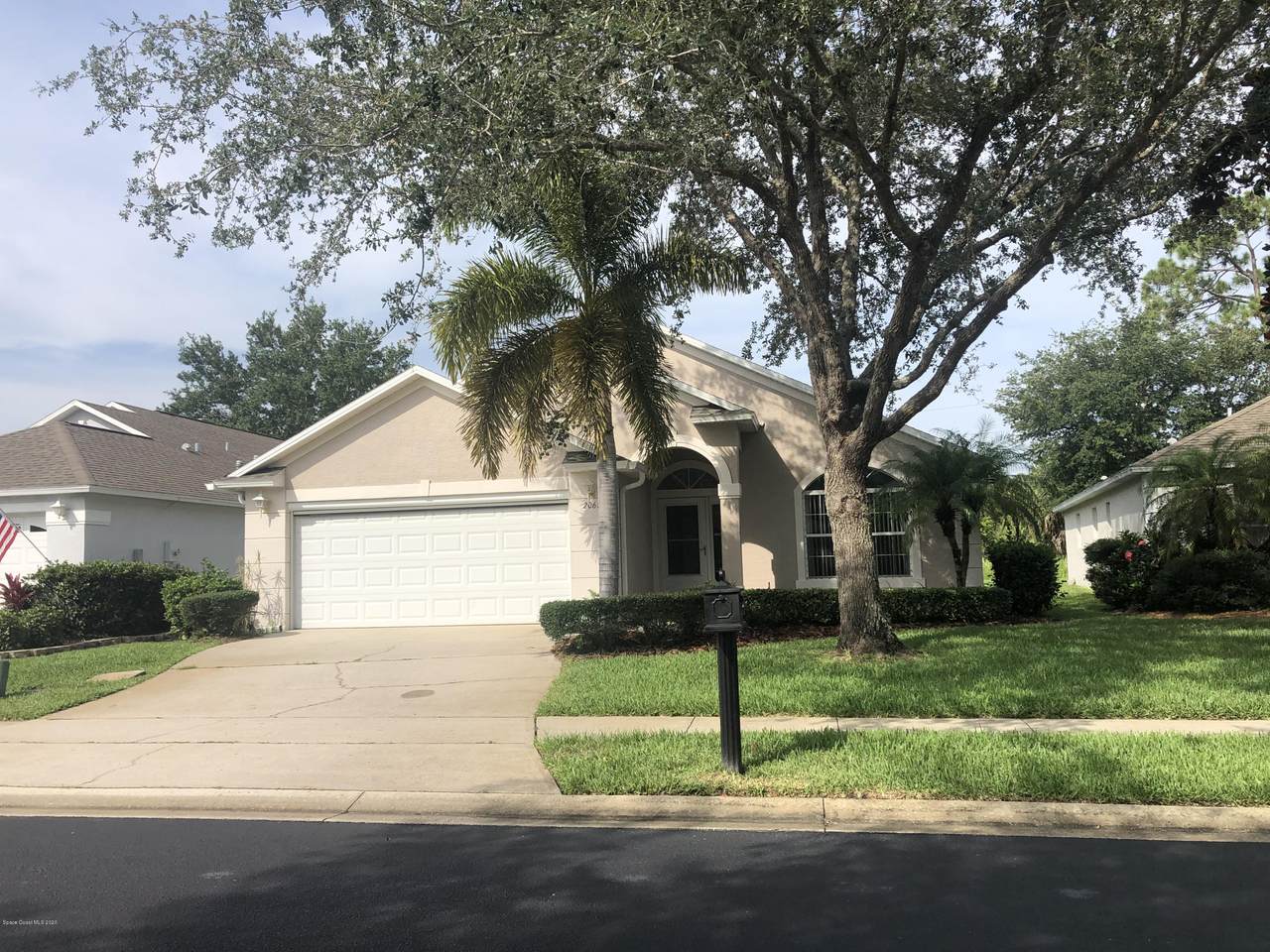 2061 12 Oaks Drive - Photo 1