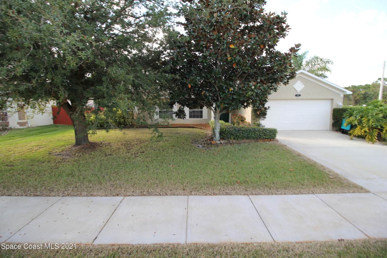1010 Morgan Circle - Photo 1