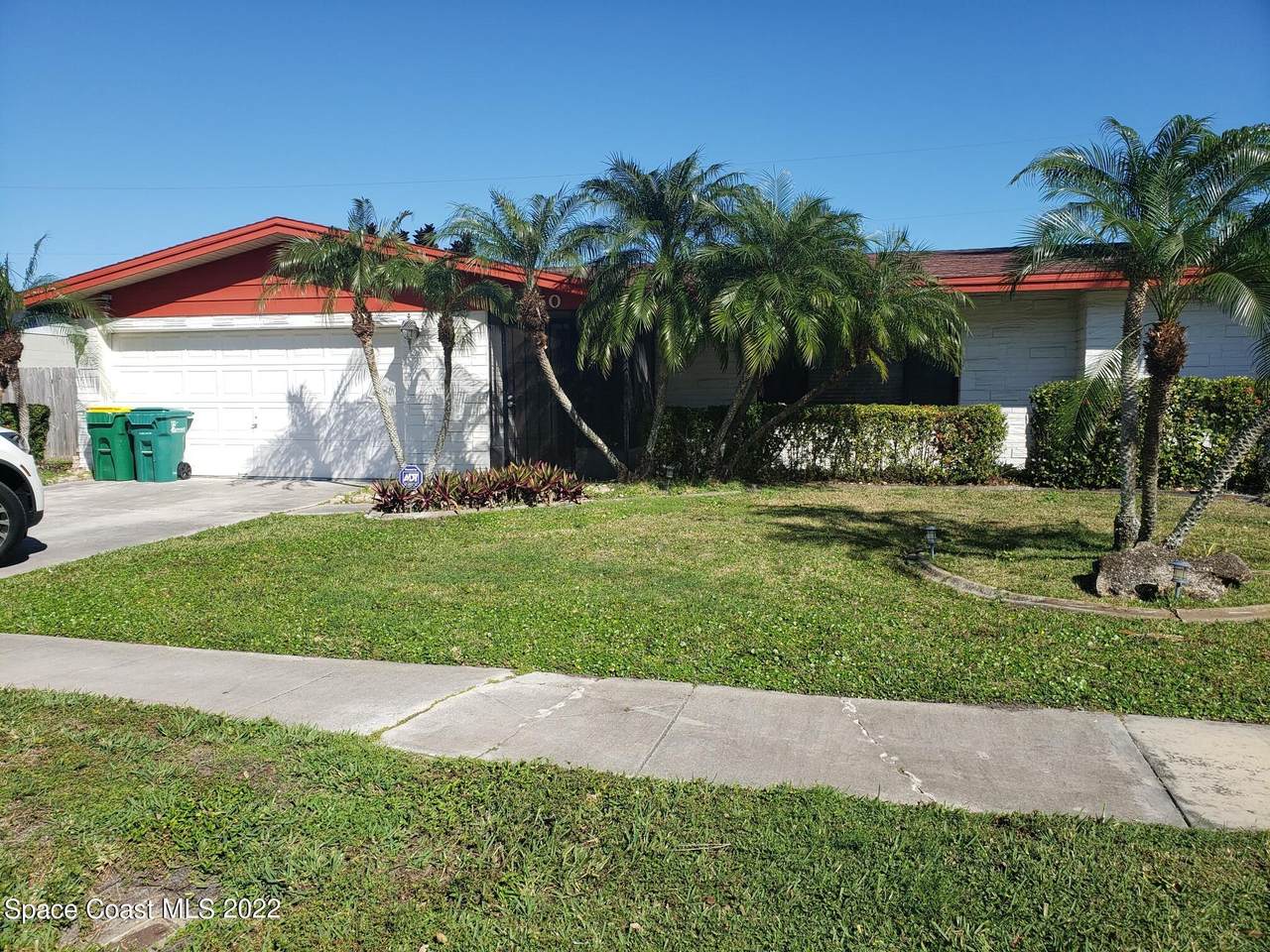 1450 Venus Street - Photo 1