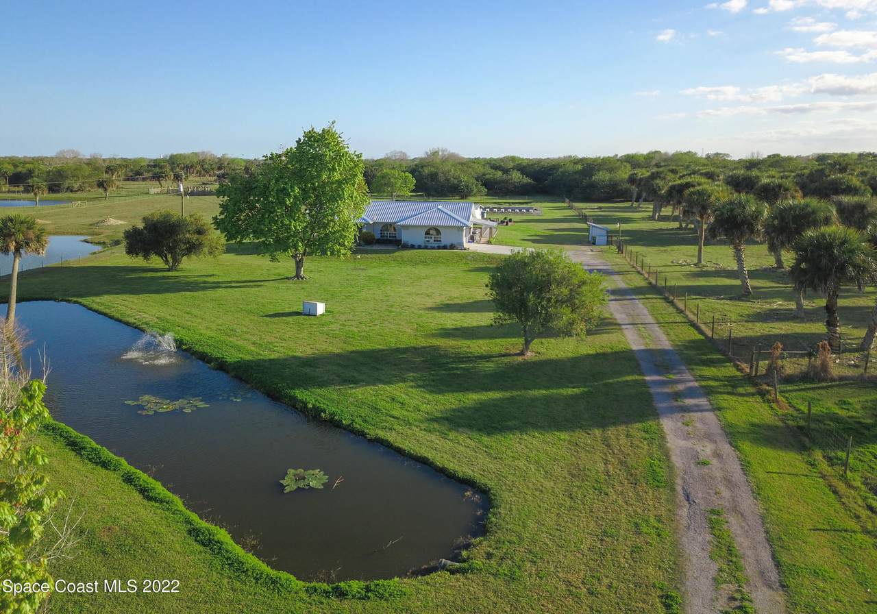 3737 Shane Court - Photo 1