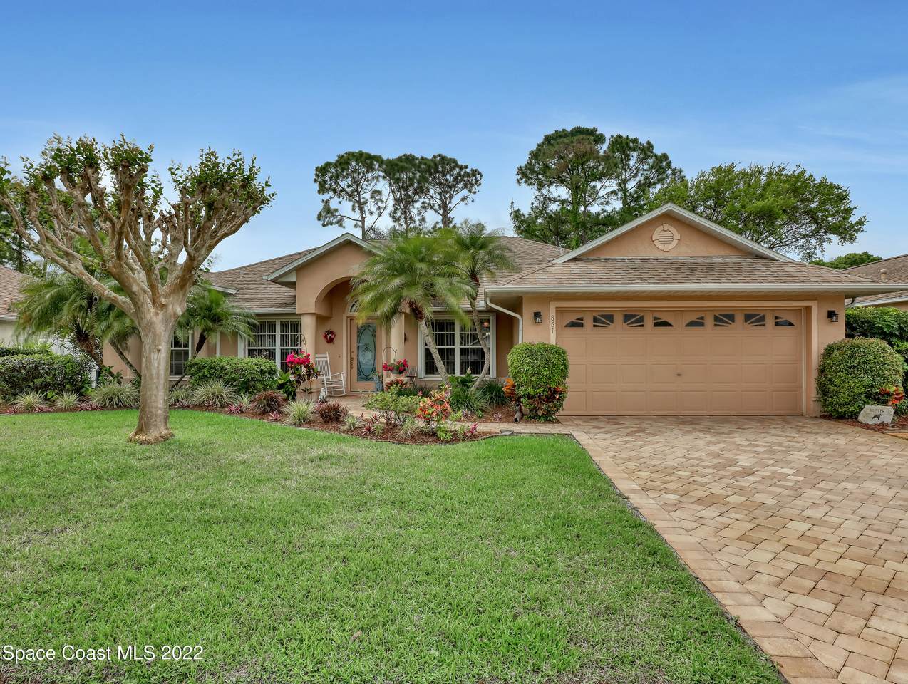 861 Hunters Creek Drive - Photo 1