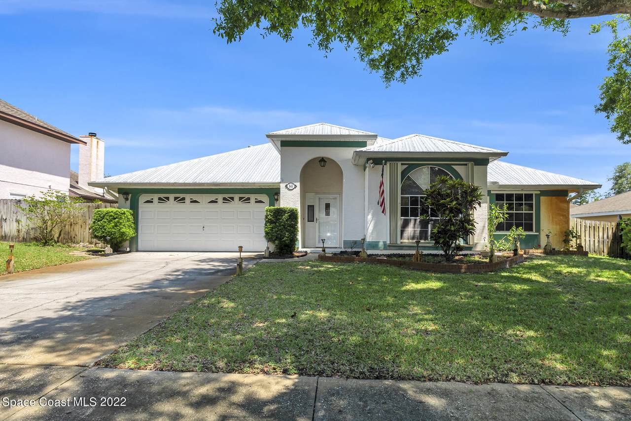 843 Crestwood Avenue - Photo 1