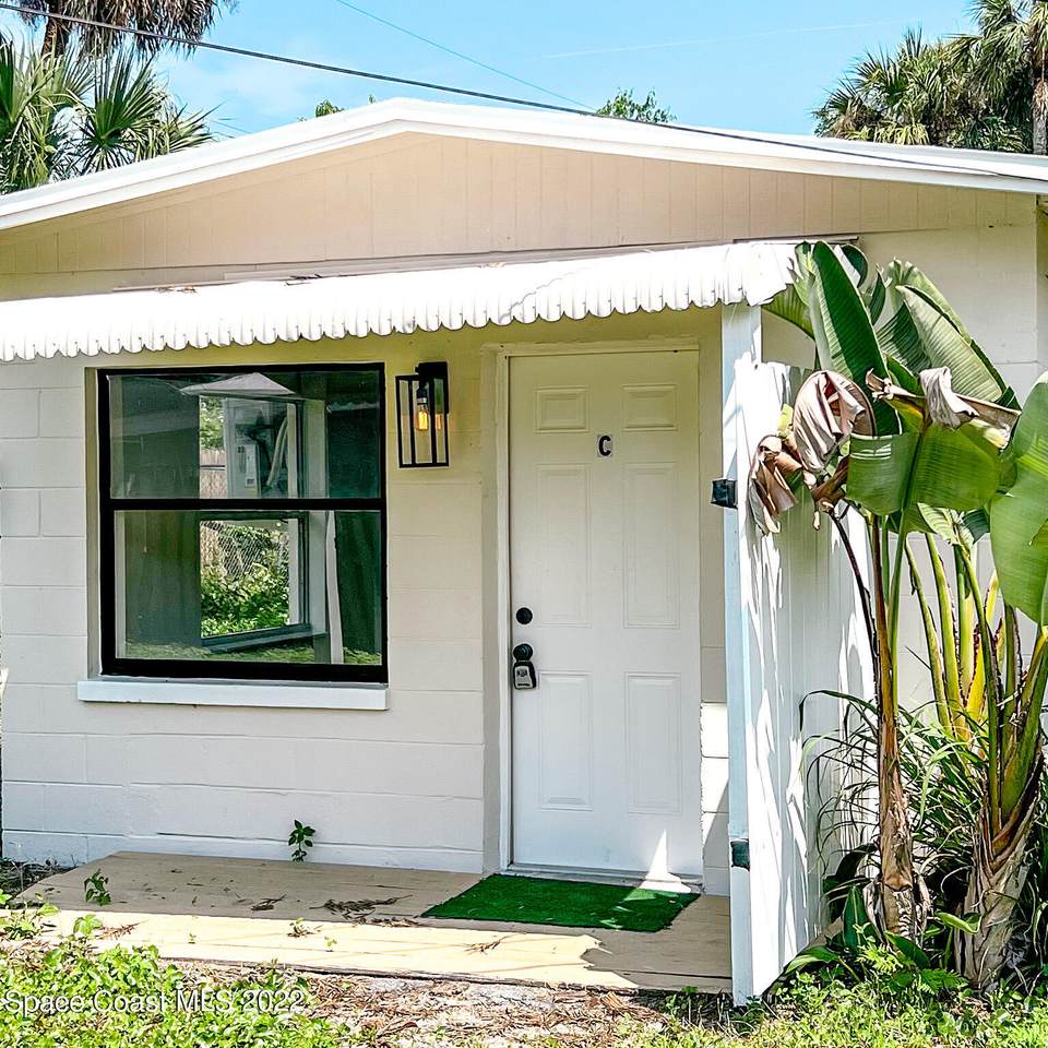 2518 Palmetto Drive - Photo 1