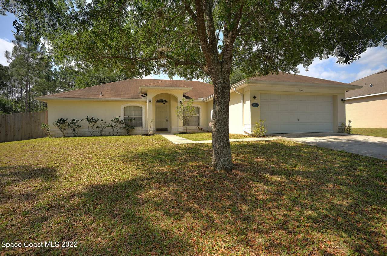 826 Tedder Road - Photo 1
