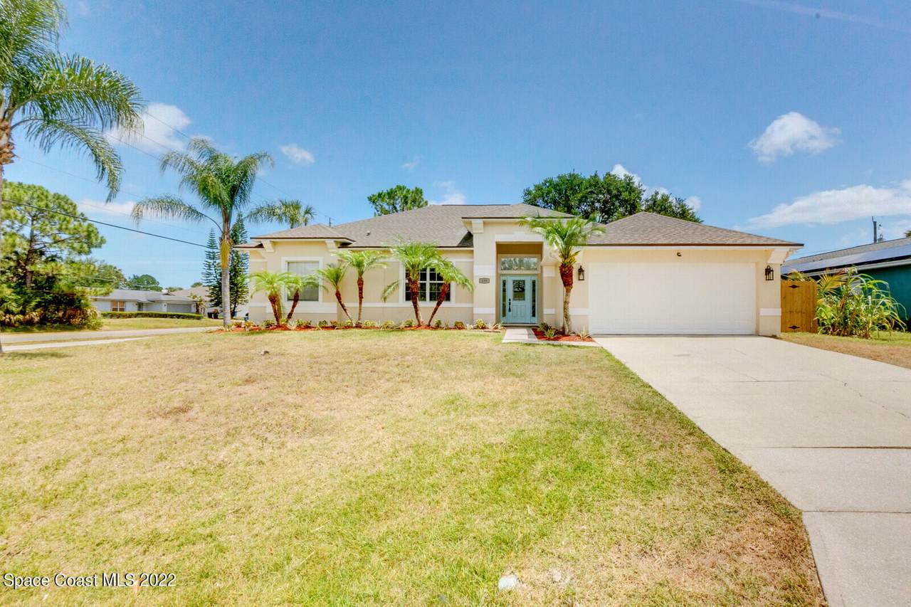 499 Cellini Avenue - Photo 1