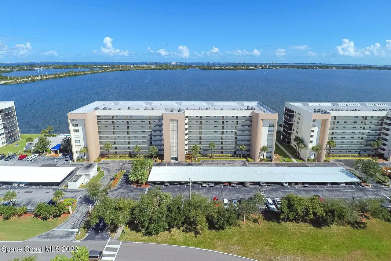 250 Sykes Creek Parkway - Photo 1