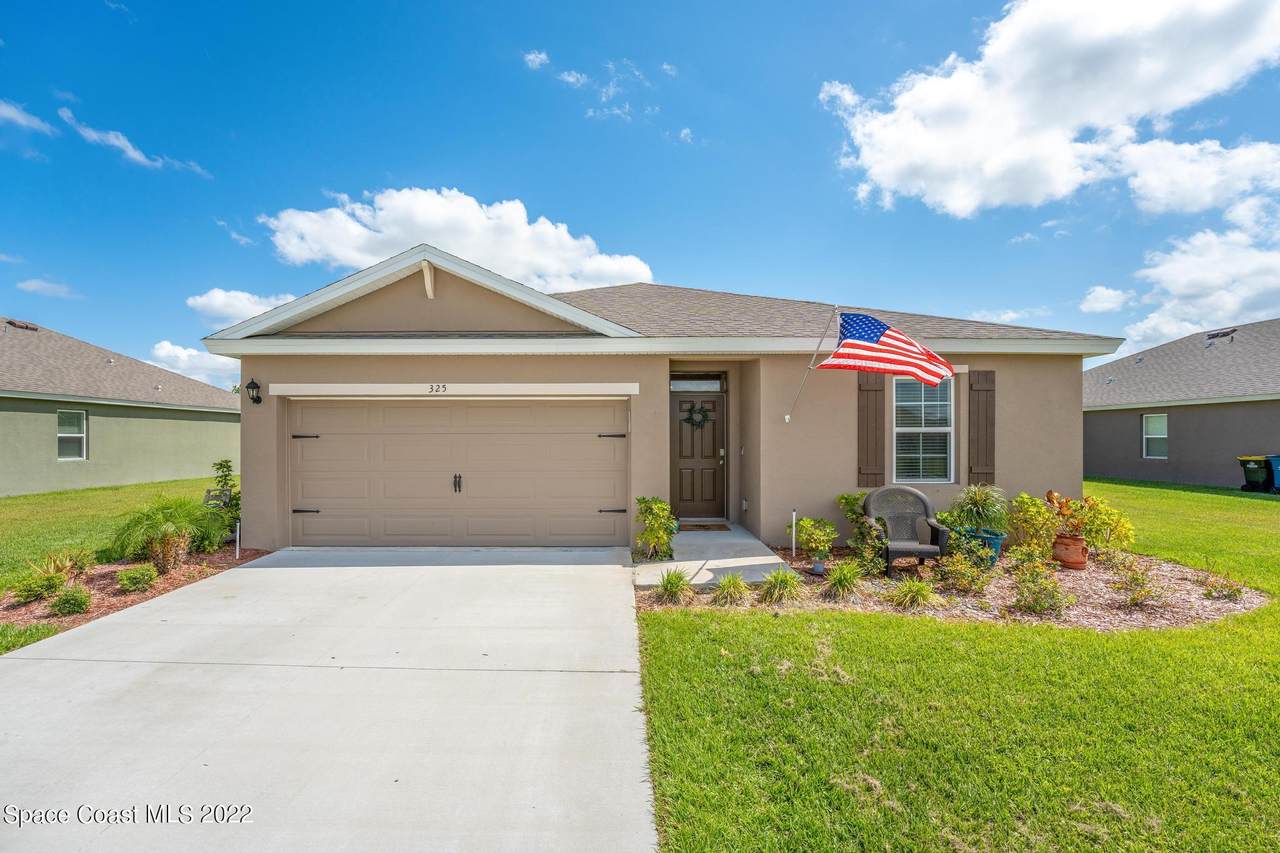 325 Guinevere Drive - Photo 1