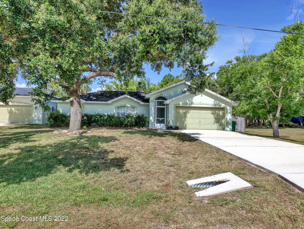 6280 Golfview Avenue - Photo 1