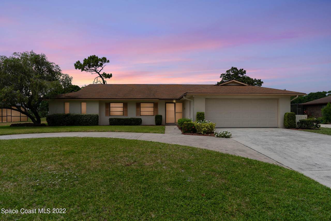 550 Inverness Avenue - Photo 1