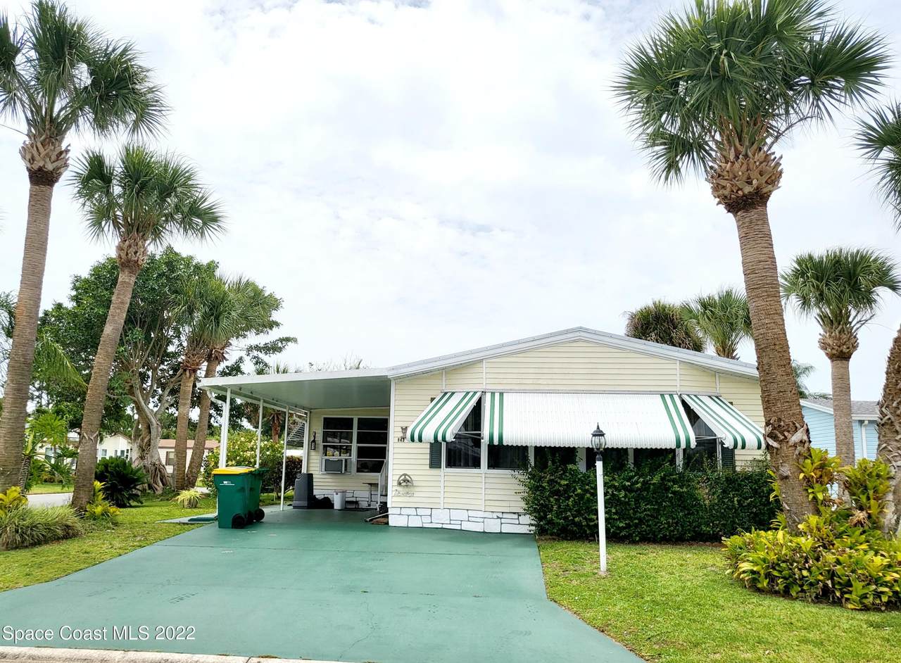 843 Sapodilla Drive - Photo 1