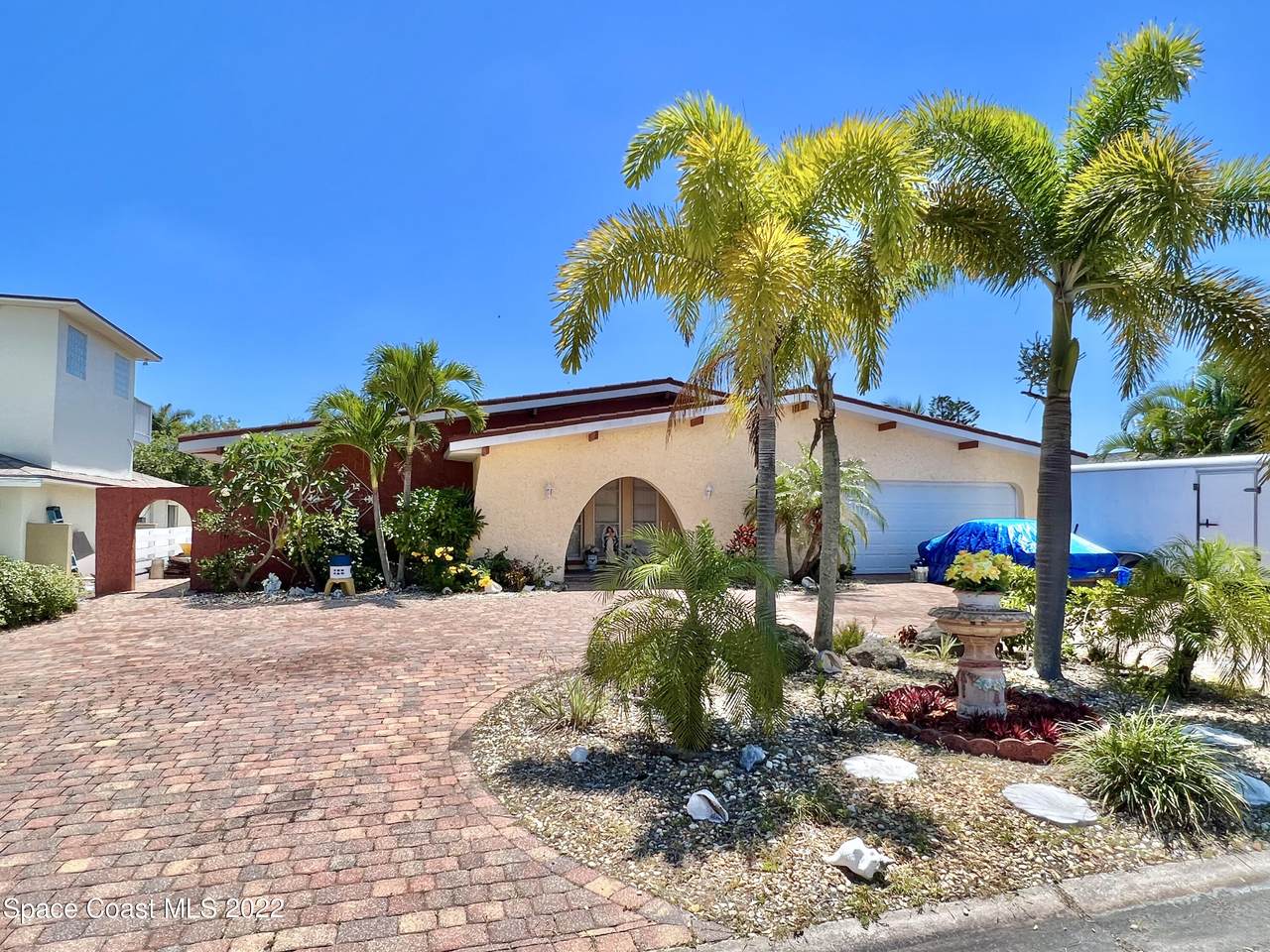 16 Sloop Drive - Photo 1